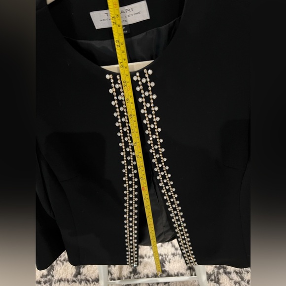 Women’s Tahari Arthur S Levine Black Pearl Trim Suit Blazer Petite 6P Open Front - Picture 11 of 14